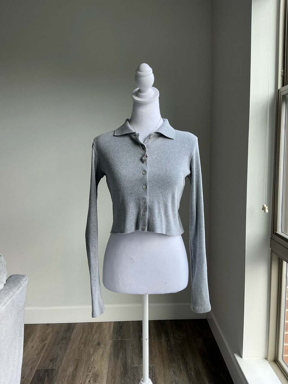 Brandy Melville Caroline Gray Ribbed Long Sleeve Collared Crop Top OS